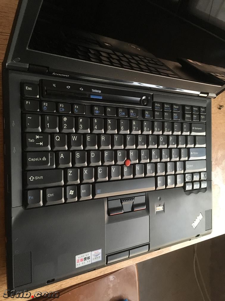 掌托瑕疵&键盘特写