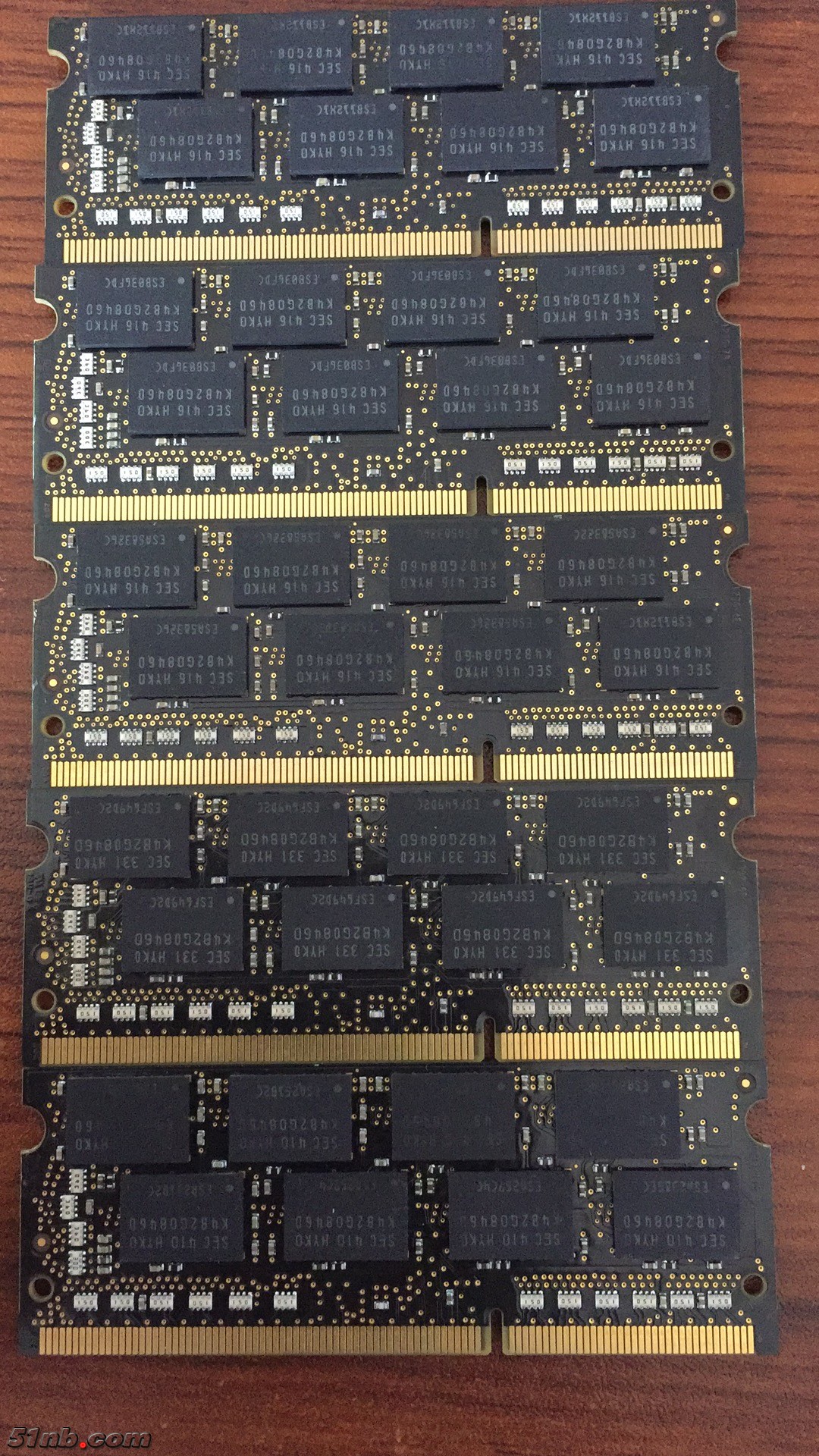 三星黑武士DDR3L 4G 2.jpg