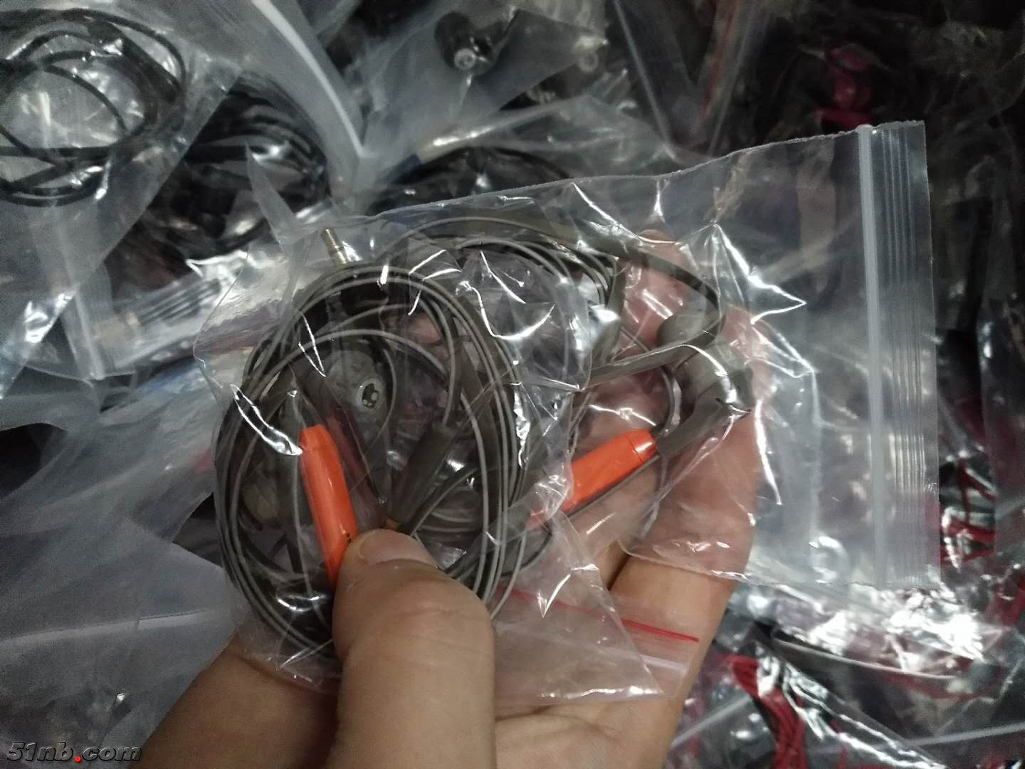 755588402.jpg