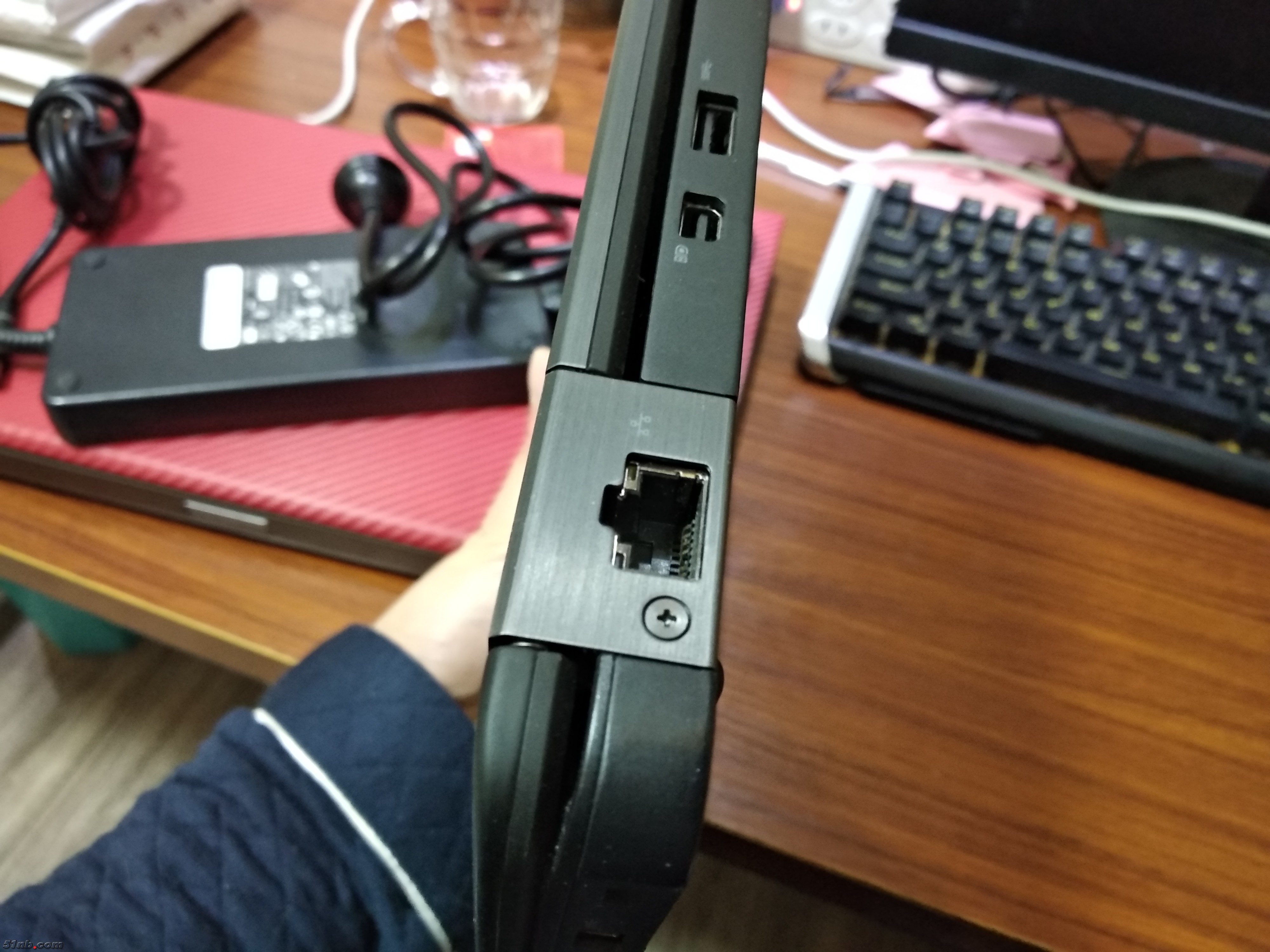 E7450-2.jpg