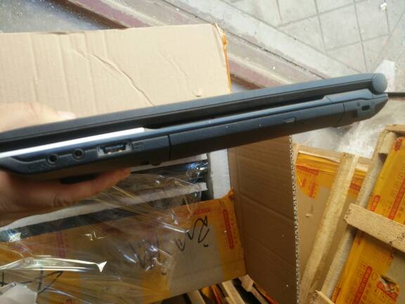 130546ukyaf12tz011usfr.jpg
