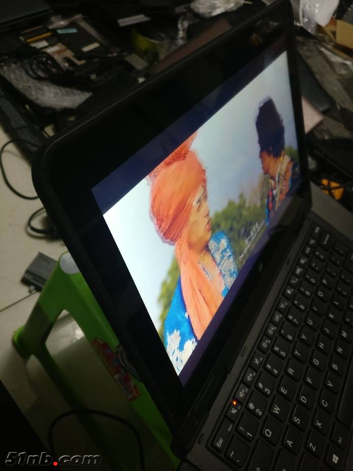 193044boid0g6ogis966hd.jpg