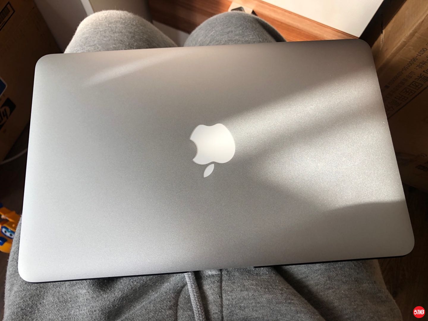 macbookair2.jpg
