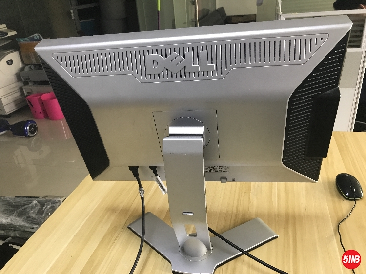 DELL2407-3.jpg