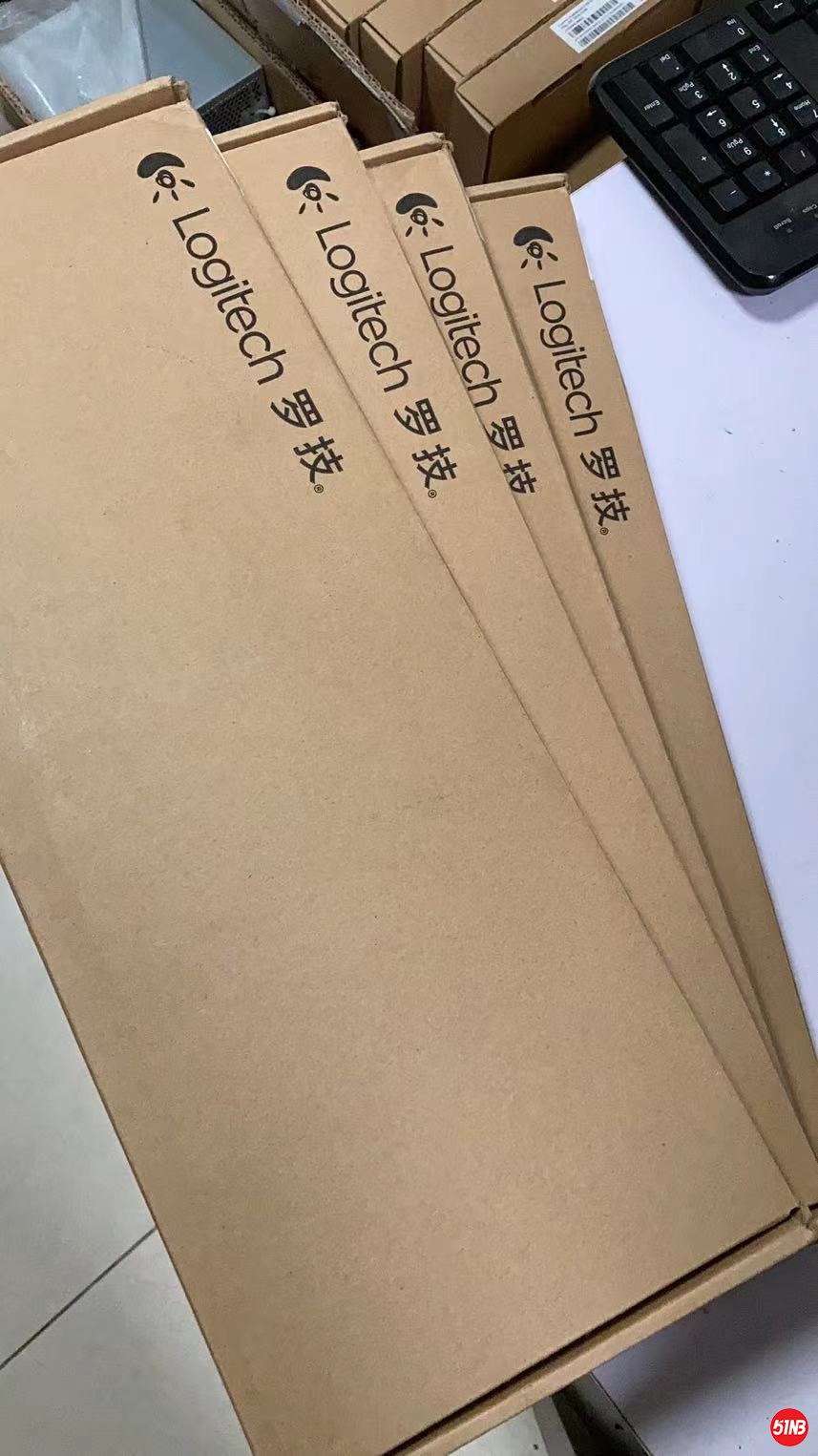 罗技键盘1.jpg